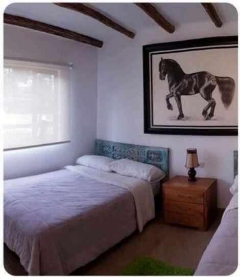 Habitación con cama doble