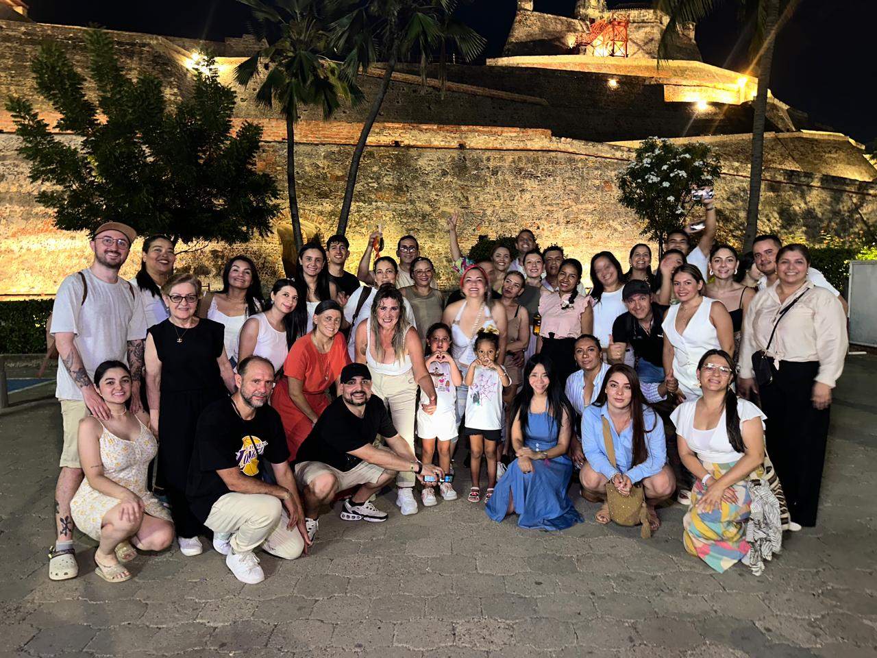 VIII · Cartagena · Noche de comunidad